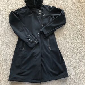 Mountain Hardware Tuja Trench coat- Medium